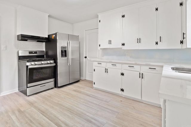 613 N 4th Street, Cabot, AR 72023