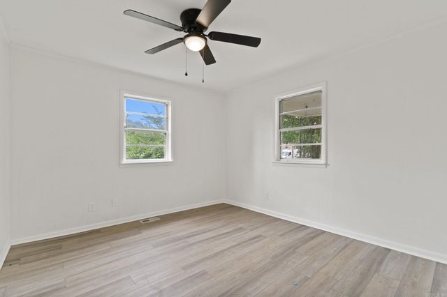 613 N 4th Street, Cabot, AR 72023