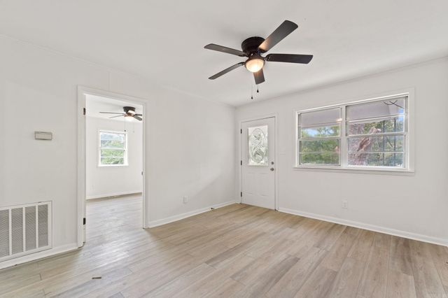 613 N 4th Street, Cabot, AR 72023