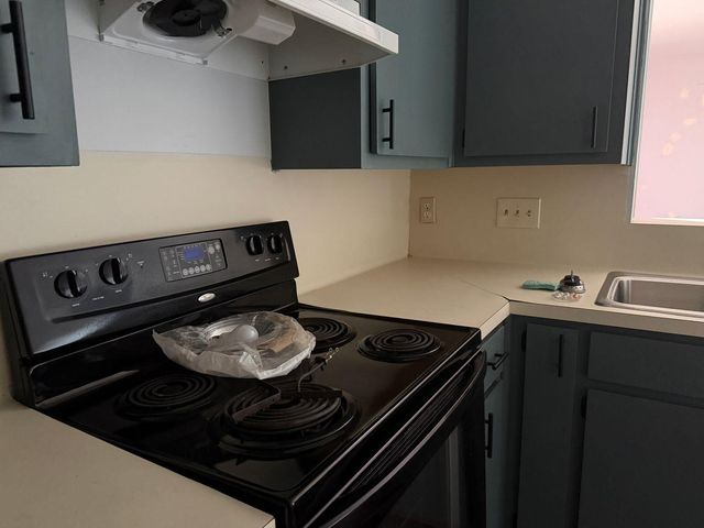 5506 Rose Hill CIR B, Austin, TX 78745