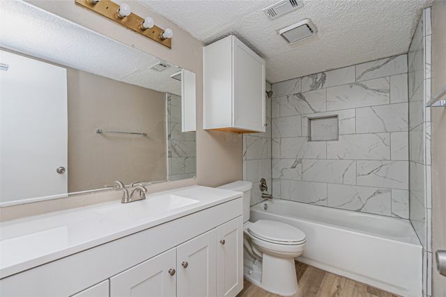 2324 Summer Place Drive, Arlington, TX 76014