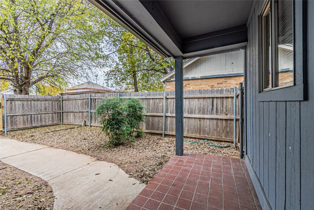 2324 Summer Place Drive, Arlington, TX 76014