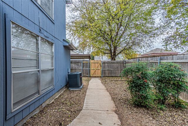 2324 Summer Place Drive, Arlington, TX 76014