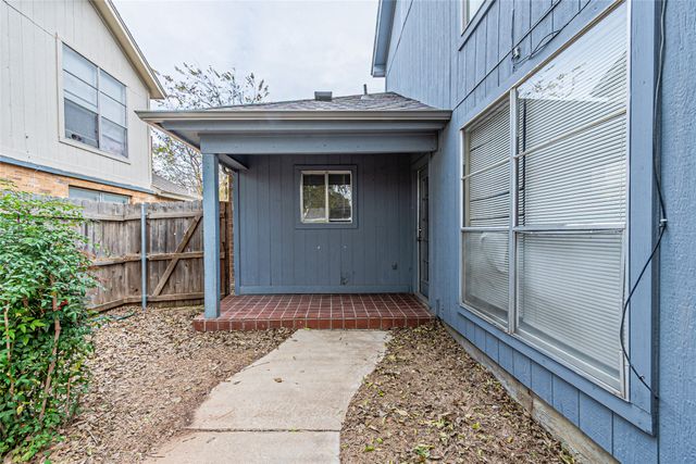 2324 Summer Place Drive, Arlington, TX 76014