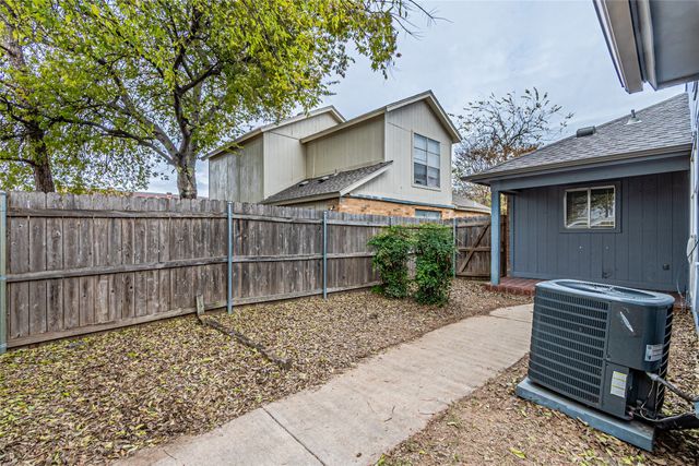 2324 Summer Place Drive, Arlington, TX 76014