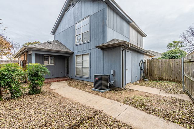 2324 Summer Place Drive, Arlington, TX 76014
