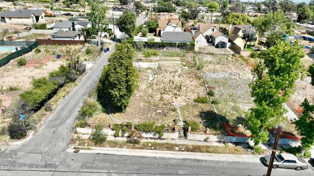 3248 N Olive Avenue, Altadena, CA 91001
