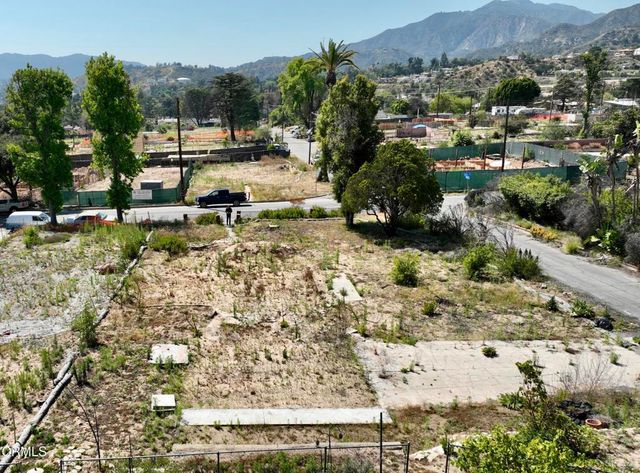 3248 N Olive Avenue, Altadena, CA 91001