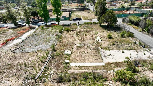 3248 N Olive Avenue, Altadena, CA 91001