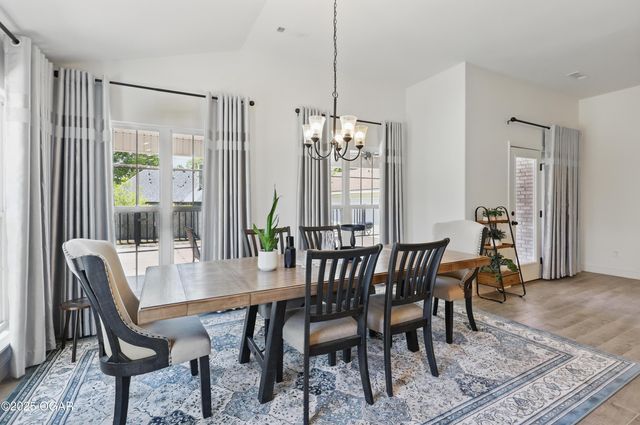 1020 S Florida Avenue, Joplin, MO 64801