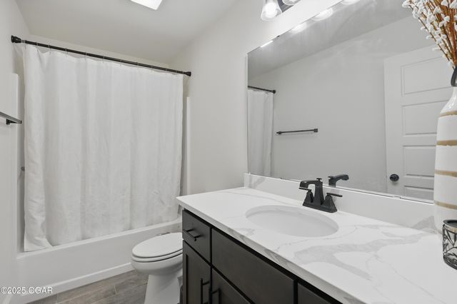 1020 S Florida Avenue, Joplin, MO 64801