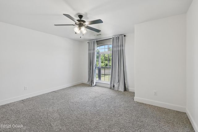 1020 S Florida Avenue, Joplin, MO 64801