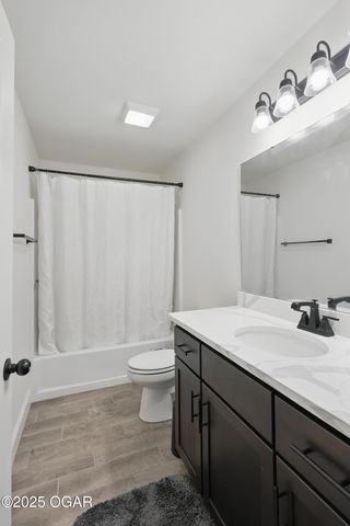 1020 S Florida Avenue, Joplin, MO 64801