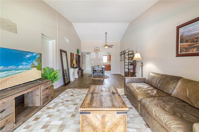 4216 4th PL 12, Cape Coral, FL 33904