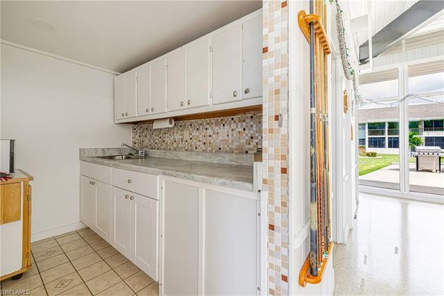 4216 4th PL 12, Cape Coral, FL 33904