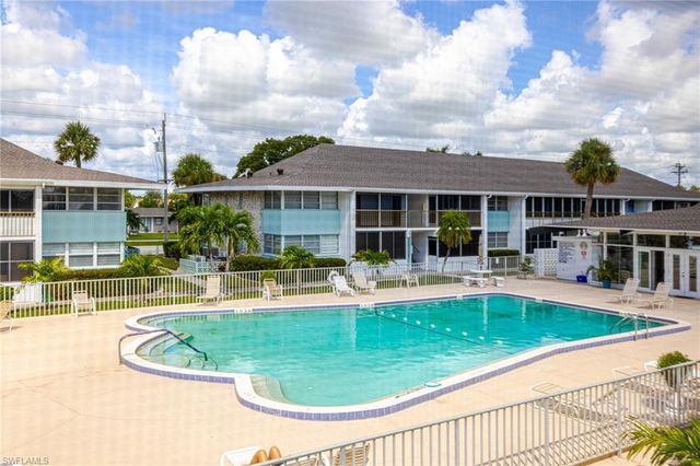 4216 4th PL 12, Cape Coral, FL 33904