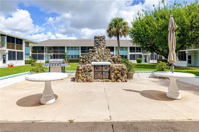 4216 4th PL 12, Cape Coral, FL 33904