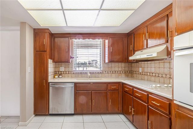 4216 4th PL 12, Cape Coral, FL 33904
