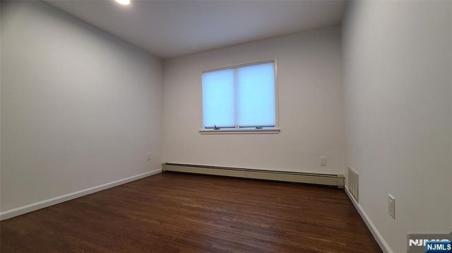 118 E Brinkerhoff Avenue 1st Fl, Palisades Park, NJ 07650