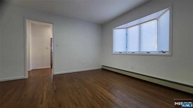 118 E Brinkerhoff Avenue 1st Fl, Palisades Park, NJ 07650