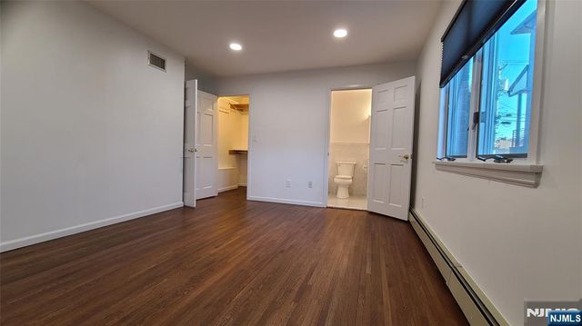 118 E Brinkerhoff Avenue 1st Fl, Palisades Park, NJ 07650