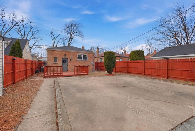14111 S State Street, Riverdale, IL 60827