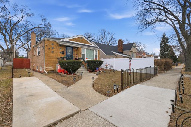 14111 S State Street, Riverdale, IL 60827