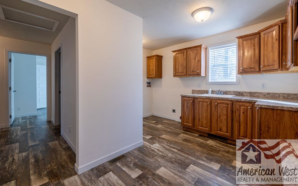 407 Diamond Basin Rd, Cody, WY 82414 photo 18