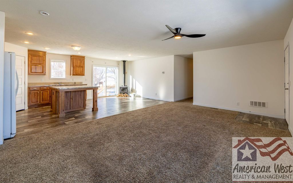407 Diamond Basin Rd, Cody, WY 82414 photo 8
