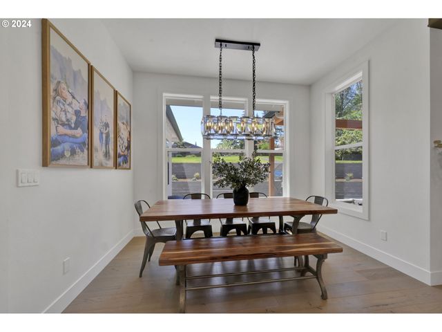 32114 DEBERRY Rd, Creswell, OR 97426