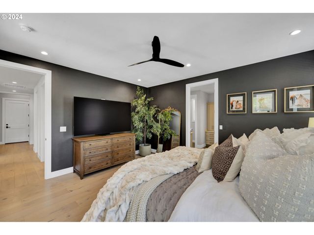 32114 DEBERRY Rd, Creswell, OR 97426