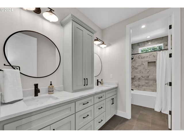 32114 DEBERRY Rd, Creswell, OR 97426