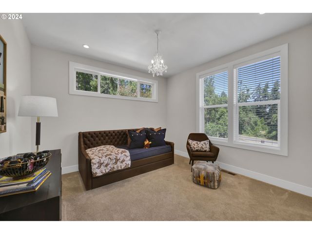 32114 DEBERRY Rd, Creswell, OR 97426