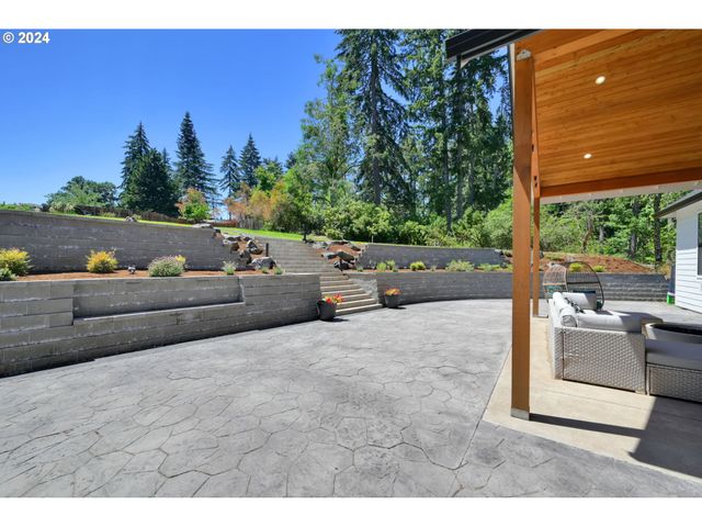 32114 DEBERRY Rd, Creswell, OR 97426