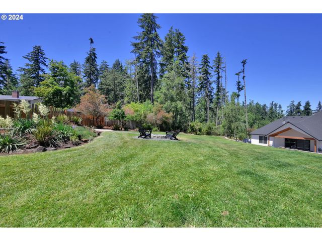 32114 DEBERRY Rd, Creswell, OR 97426
