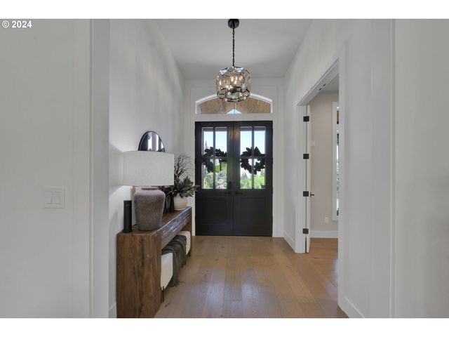 32114 DEBERRY Rd, Creswell, OR 97426