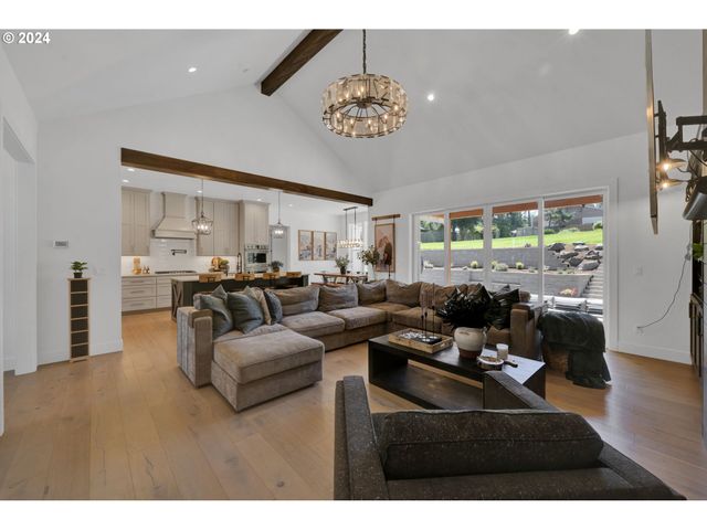 32114 DEBERRY Rd, Creswell, OR 97426