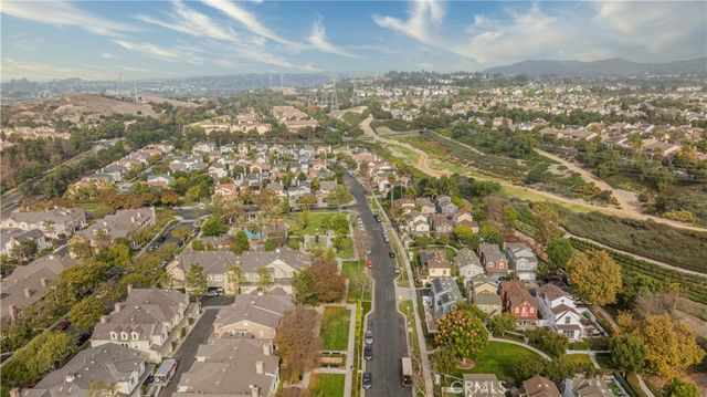 2 Lindenwood Farm, Ladera Ranch, CA 92694