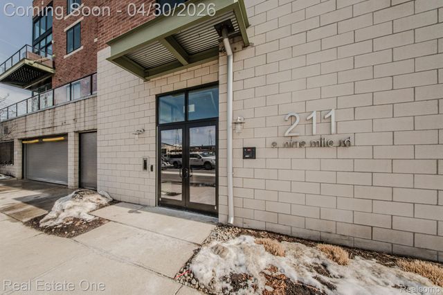 211 E 9 Mile Road 215, Ferndale, MI 48220