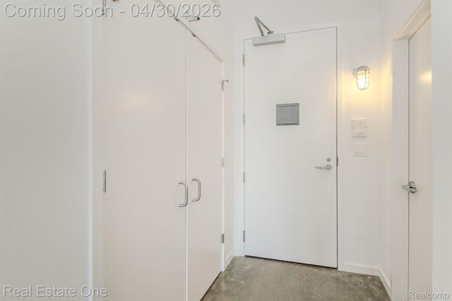 211 E 9 Mile Road 215, Ferndale, MI 48220