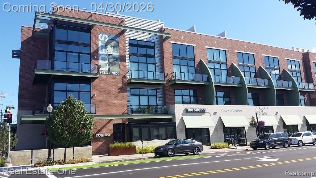 211 E 9 Mile Road 215, Ferndale, MI 48220