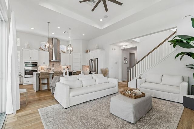 28692 COZY CREEK DRIVE, Wesley Chapel, FL 33543