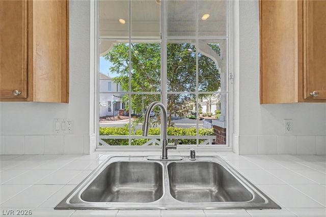 6271 Carson Hills Avenue, Las Vegas, NV 89139