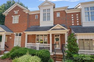 4708 S Hill View Drive, Charlotte, NC 28210