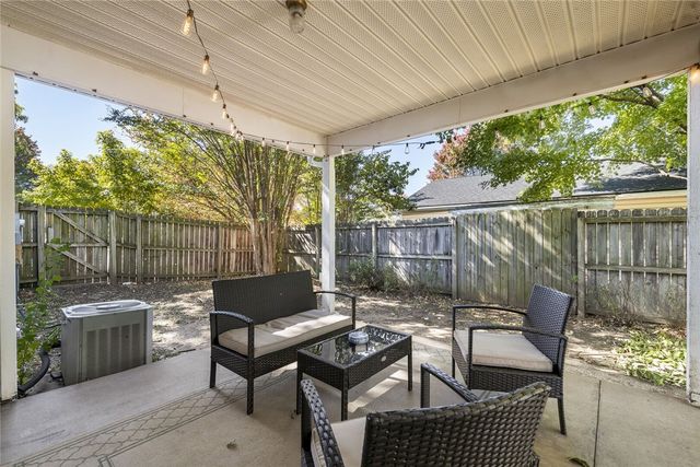 462 Mimosa Lane, Fayetteville, AR 72703