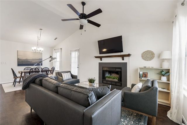 462 Mimosa Lane, Fayetteville, AR 72703