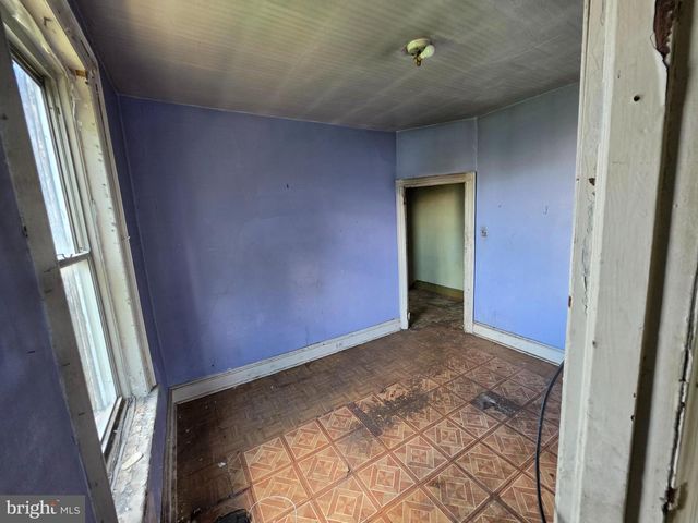5138 ARCH ST, Philadelphia, PA 19139