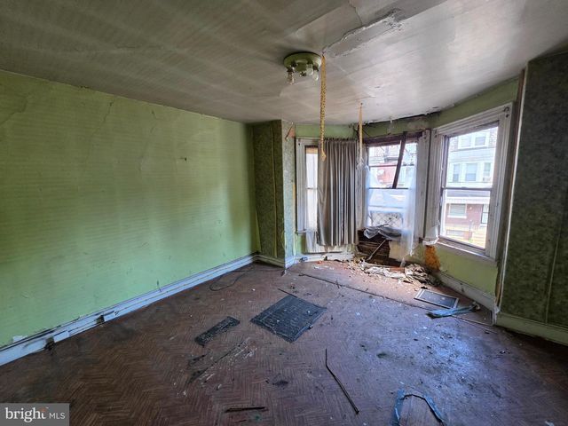 5138 ARCH ST, Philadelphia, PA 19139