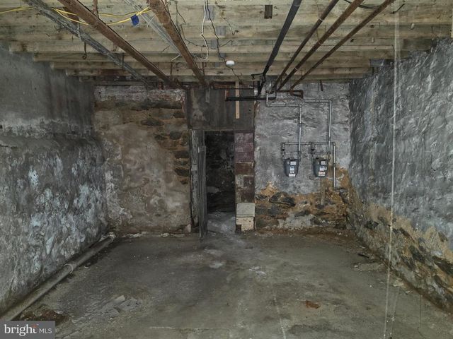 5138 ARCH ST, Philadelphia, PA 19139