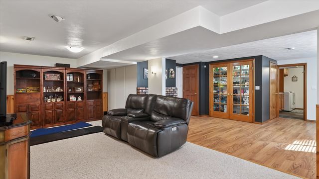 1118 E Eastview Dr, Spokane, WA 99208